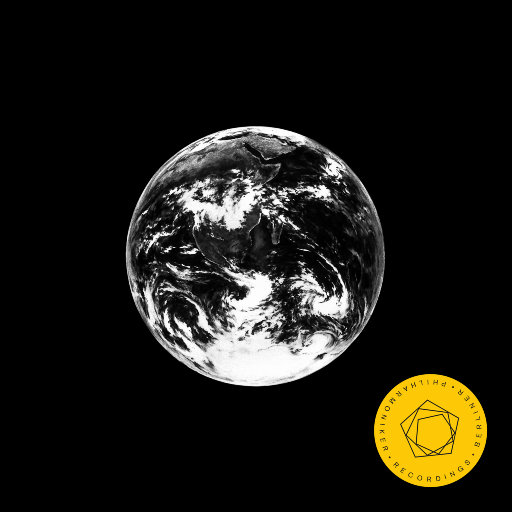 边吮奶边做爰视频真人
